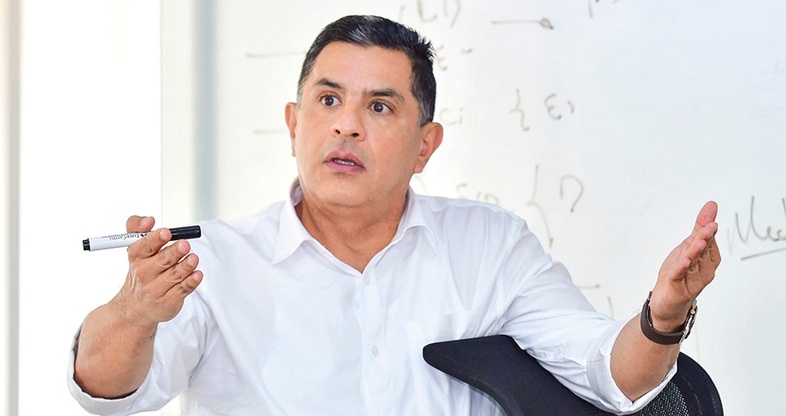 Imputan cargos al alcalde de Cali por presuntas anomalías en contratos