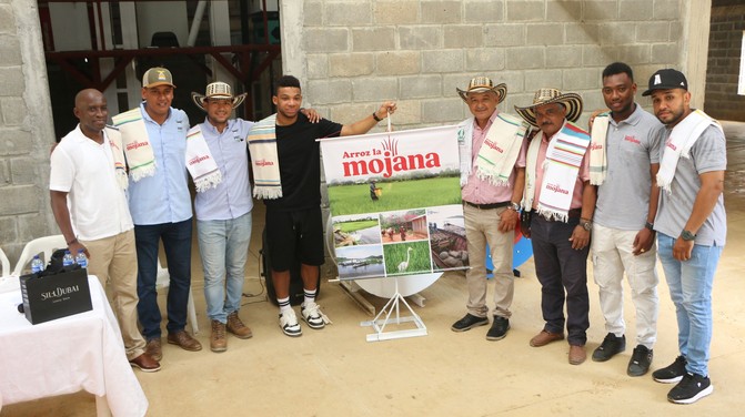 Frank Fabra visitó planta procesadora de arroz para la Mojana