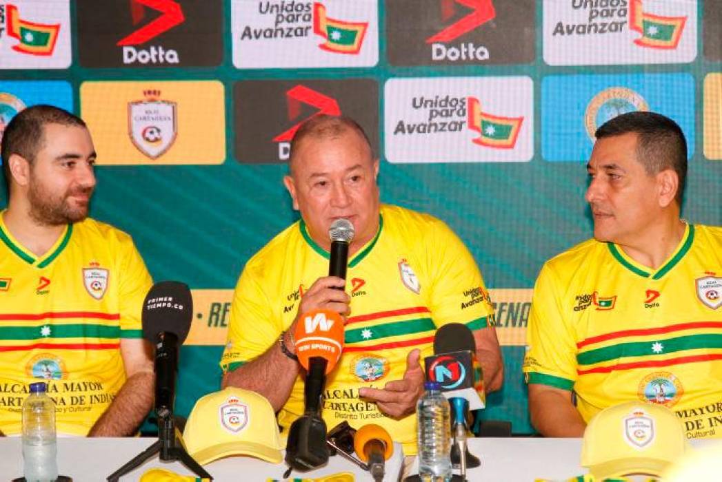 Alberto Suárez fue presentado como nuevo entrenador de Real Cartagena