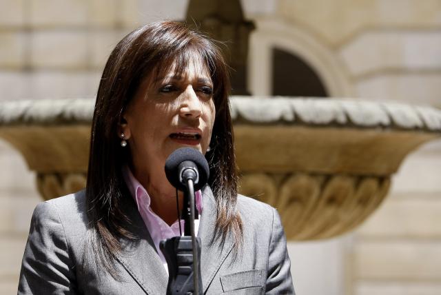Martha Zamora señala que "Leyva sí creó un proyecto de ley para favorecer a Álex Vernot"