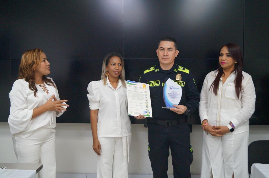 Destacan el trabajo del coronel John Suárez, comandante de la Policía de Córdoba