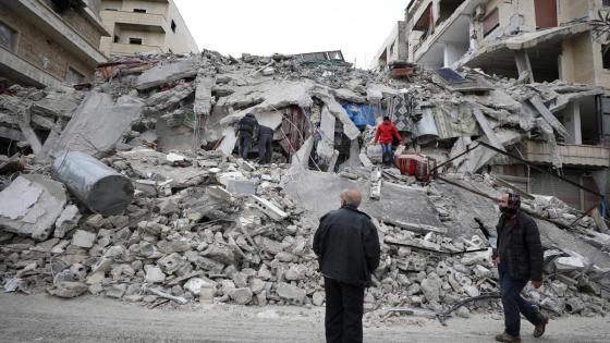 Al menos 118 fallecidos y 200 heridos deja terremoto en China