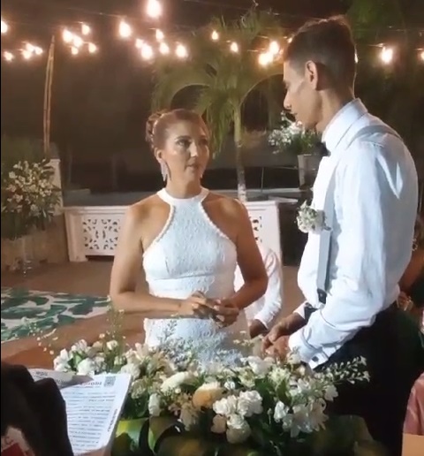 No hubo matrimonio, pero comida y trago sí