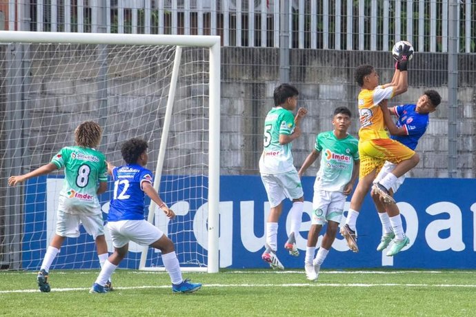 Sucre ganó en partidos amistosos
