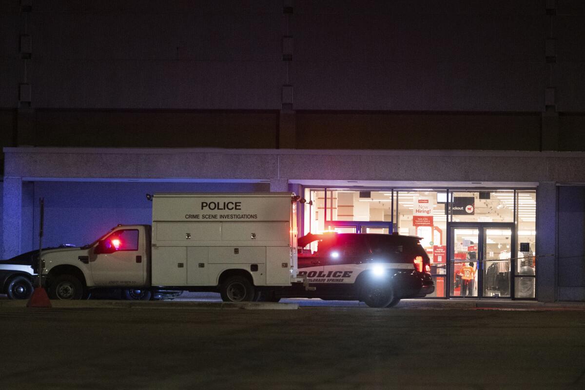 Tiroteo en EE.UU: un muerto y tres heridos en centro comercial de Colorado