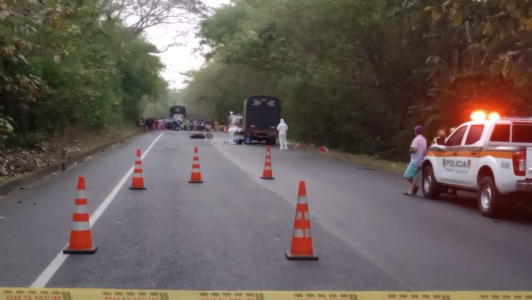 Chocaron y murieron al instante