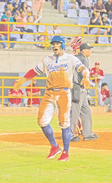 Vaqueros sigue jugando en casa