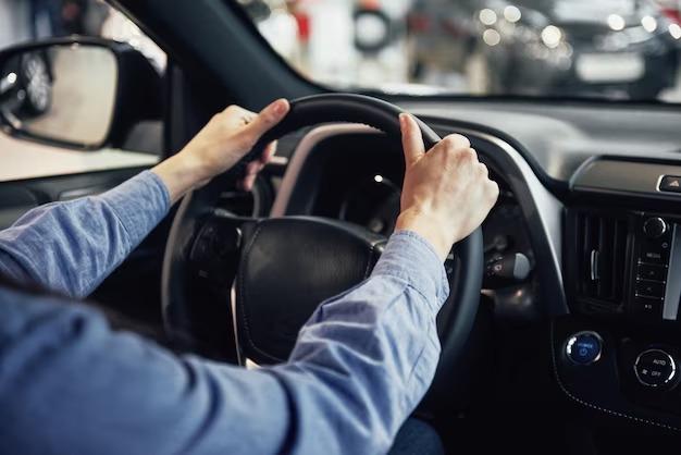 Estas son las nuevas tarifas para el impuesto vehicular en 2024