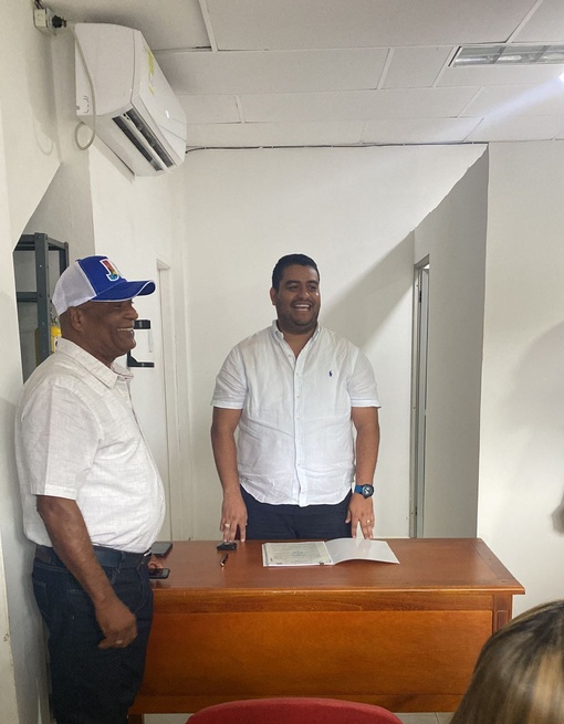José Félix Martínez tomó posesión como alcalde de Moñitos