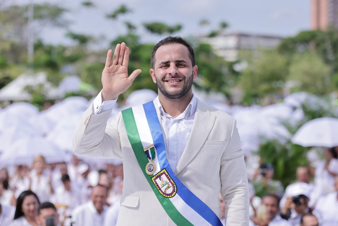 Tomó posesión como Gobernador de Córdoba