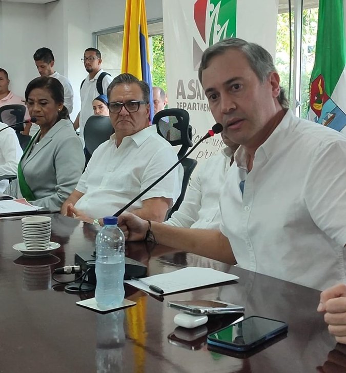 Mario Fernández será opositor al gobierno de Lucy García Montes