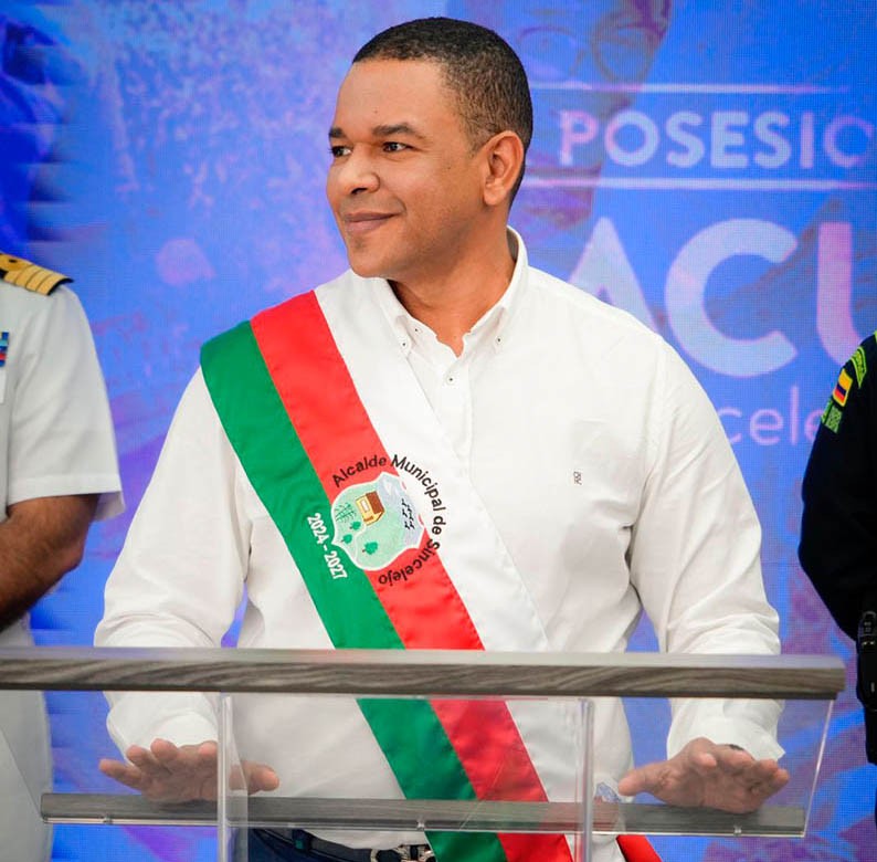 Alcalde Yahir Acuña asumió a Sincelejo con propuestas inmediatas