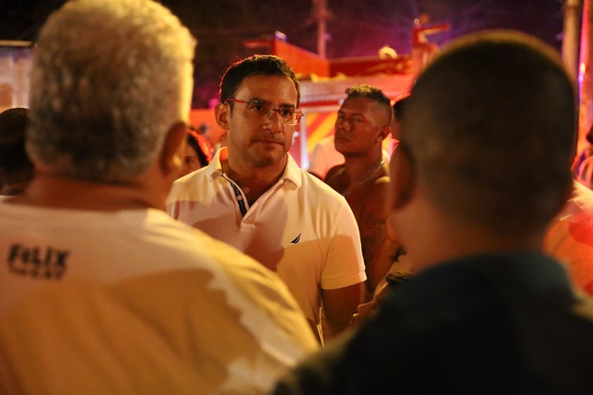 Alcalde Hugo Kerguelén atendió emergencia por incendio en Nuevo Mileno