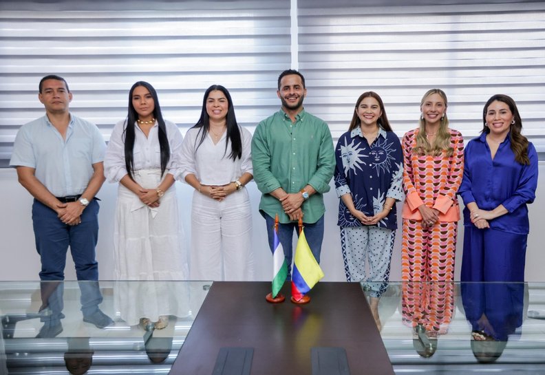 Gobernador Erasmo Zuleta Bechara posesiona integrantes del equipo Córdoba Primero