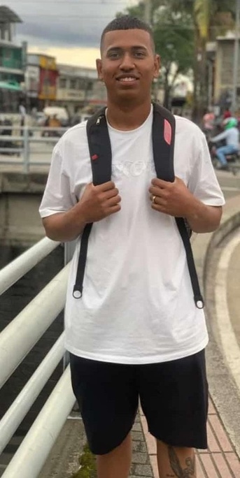 Asesinan a soldado en el barrio Lacharme