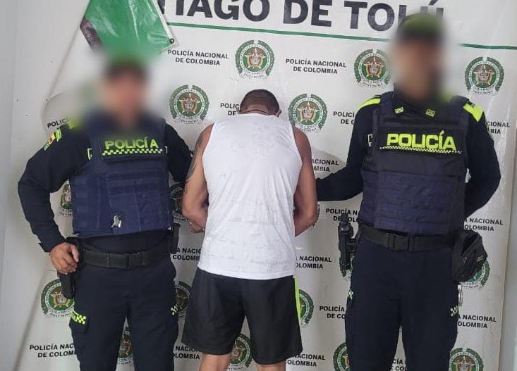 Borracho y drogado le habría pegado a su pareja