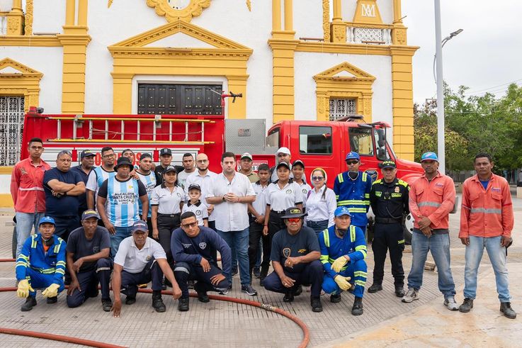 Alcalde lideró limpieza en el Centro Histórico de Lorica