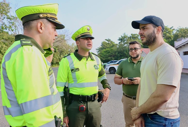 Gobernador de Córdoba lidera Plan Retorno en las vías del departamento