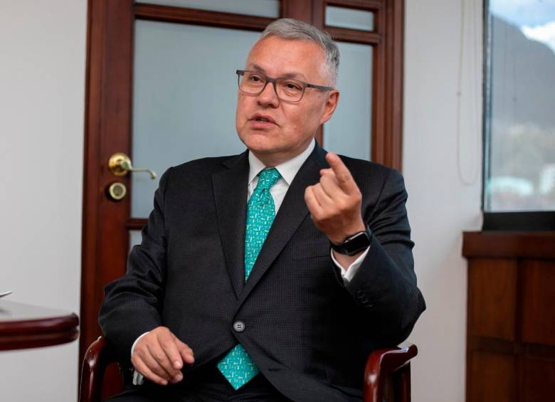 “Sería inédito que Ecuador trajera los presos colombianos a la frontera, hay un tratado”: Néstor Osuna