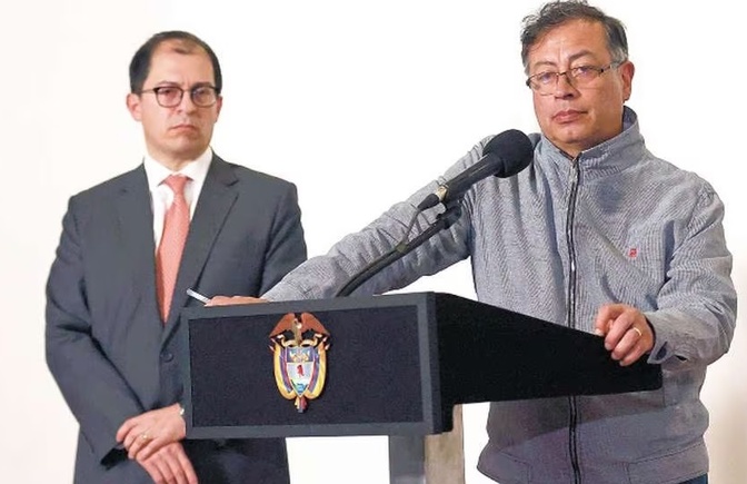 Fiscal compara a Petro con Pablo Escobar