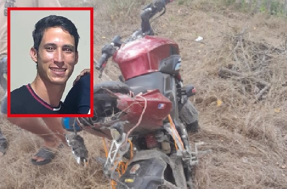 Motociclista se salió de la carretera