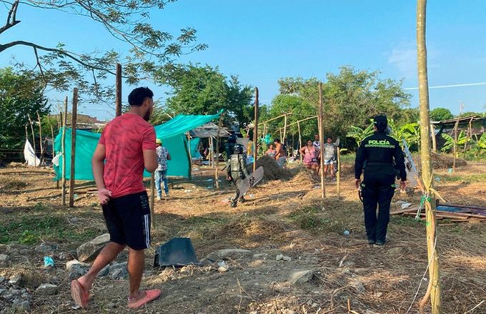Desalojan invasión en Villa Melisa