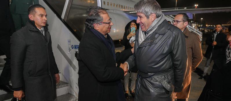 Petro llegó a Roma para su encuentro mañana con el Papa