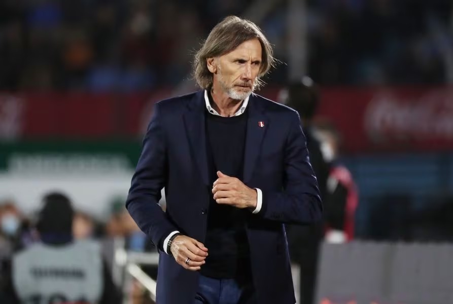 El América se quedó sin Vidal y sin Gareca