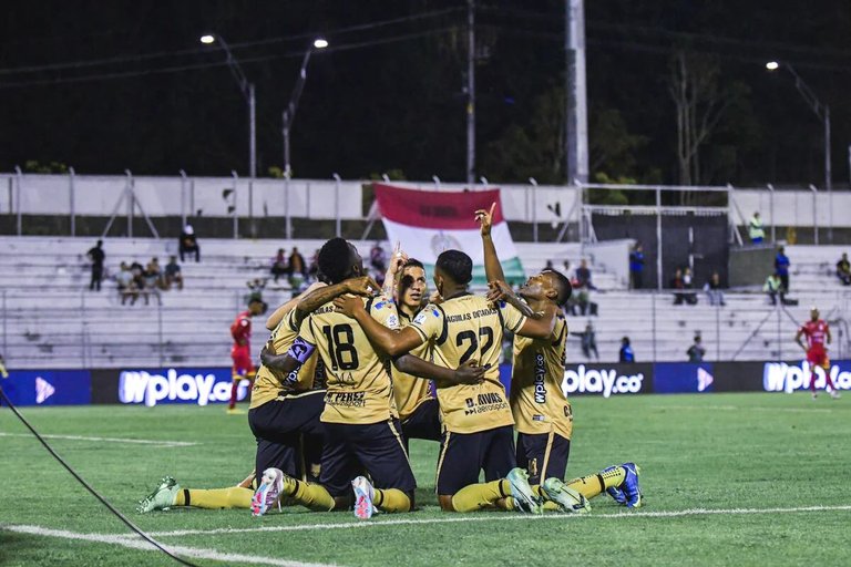 Águilas se queda en Rionegro