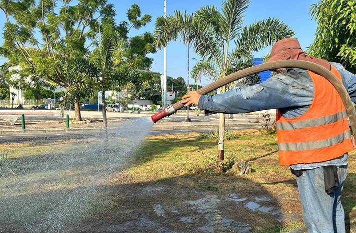 Por la flora y fauna en la sequía