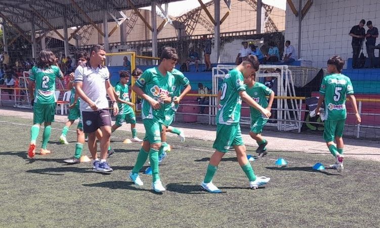 Sucre inició con empate