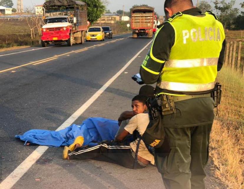 Menor polizón se cayó de una 'mula'