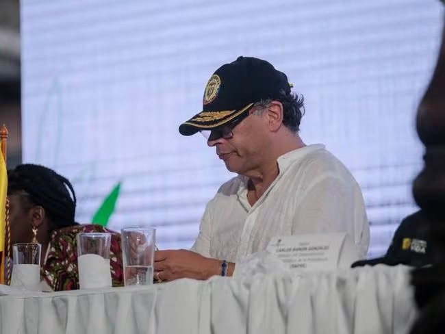 Petro se pronunció por allanamiento a Fecode en Bogotá