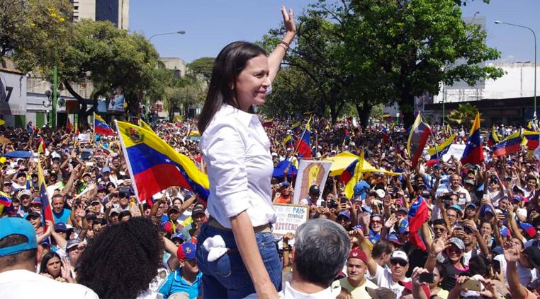 Por inhabilidad a María Corina Machado, EE. UU. evalúa sanciones contra Venezuela