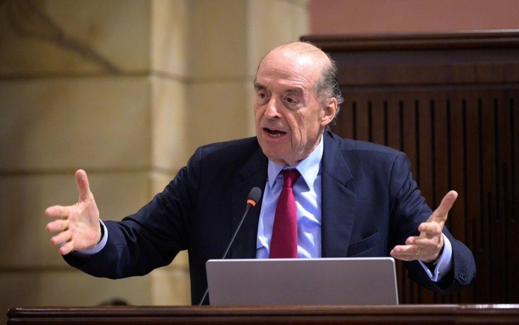 Canciller Álvaro Leyva reaccionó por primera vez luego de ser suspendido por la Procuraduría