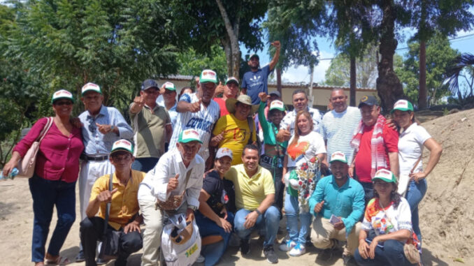 Nace Asocomuna para fortalecer el liderazgo