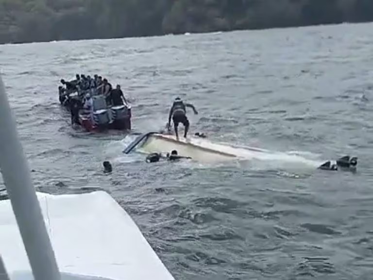 Mueren tres personas en naufragio de embarcación en el Golfo de Urabá