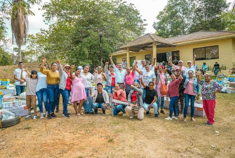 ADR entrega primeros recursos a familias de los predios Támesis y Costa Azul