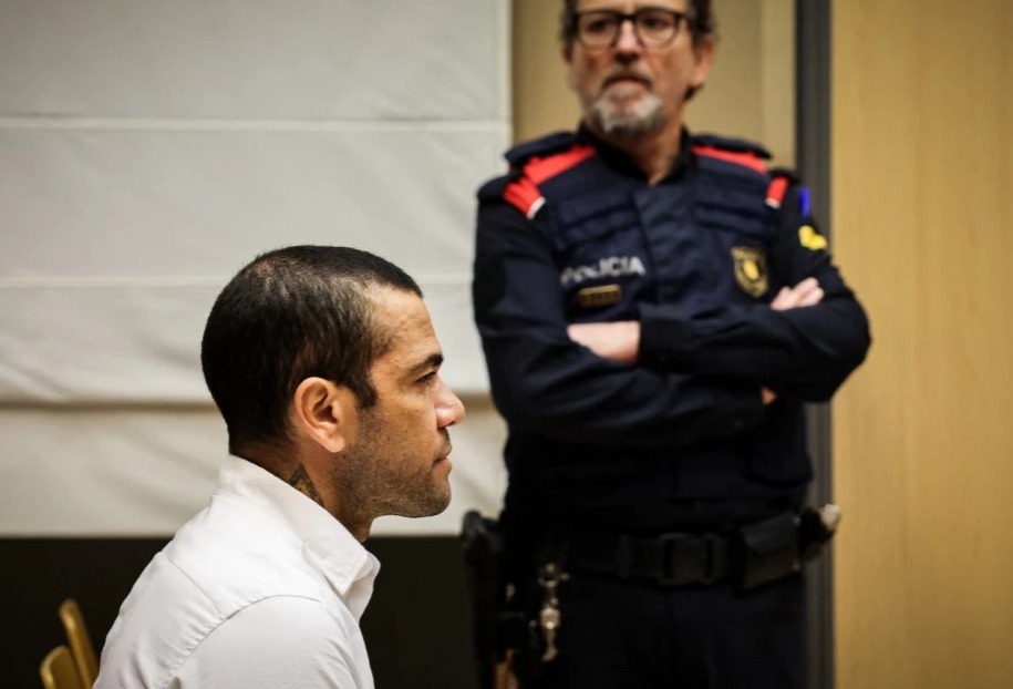 El juicio contra Dani Alves por presunta violación dio inicio