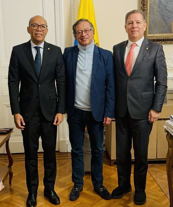 Petro y el presidente de la Corte se reunieron en la Casa de Nariño