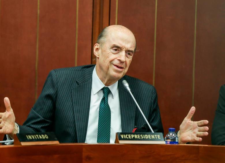 Canciller Leyva acatará la orden de suspensión de la Procuraduría
