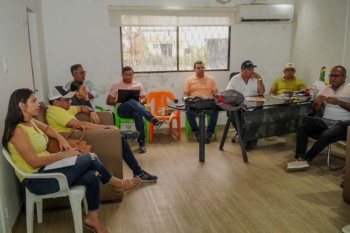 Alcalde Beltrán busca sanear la ESE del municipio de Guaranda