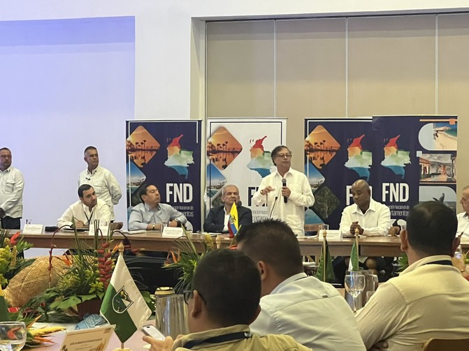 Buscan impedir que se escoja un fiscal de la terna del actual presidente: Gustavo Petro