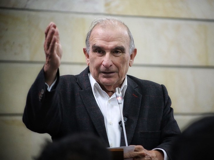 "Colombia padece mil dolencias y está afectada por serias deficiencias": Humberto de la Calle