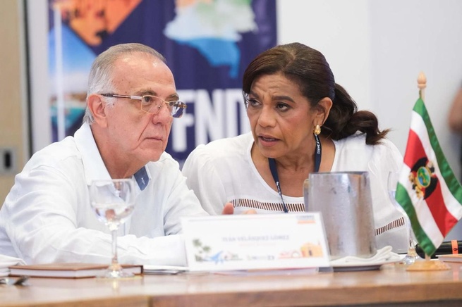 Gobernadora Lucy García gestiona priorización de Sucre en el PND