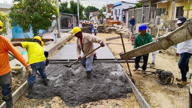 Avanza el alcantarillado y pavimentación en Las Mercedes