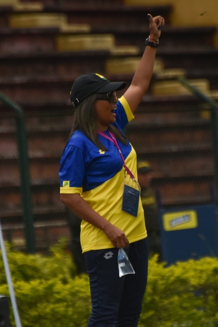 Mi sueño es dirigir la selección Sucre: Sandra Narváez