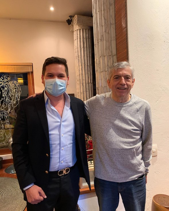 Calle lejos de Gaviria, pero 'entregado' a Petro