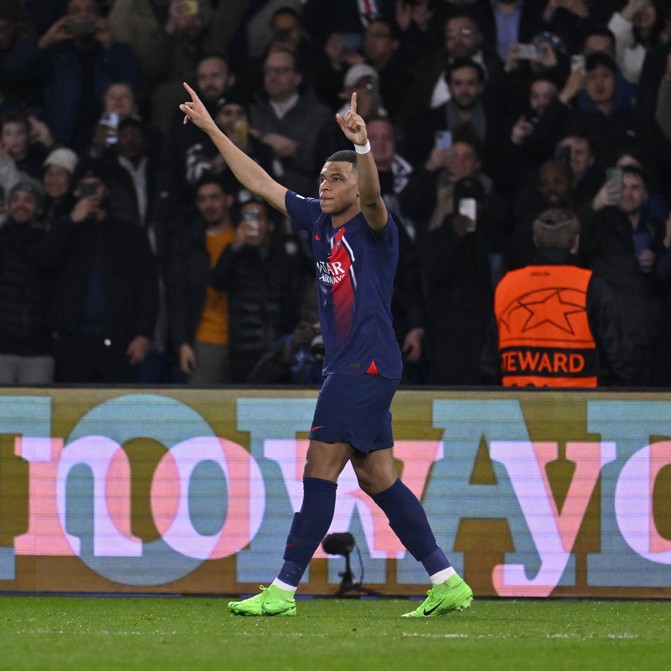 PSG ganó y Bayern decepcionó
