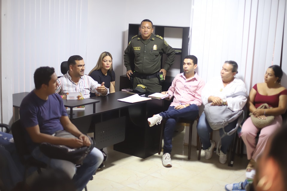 Comerciantes atendieron el llamado del alcalde